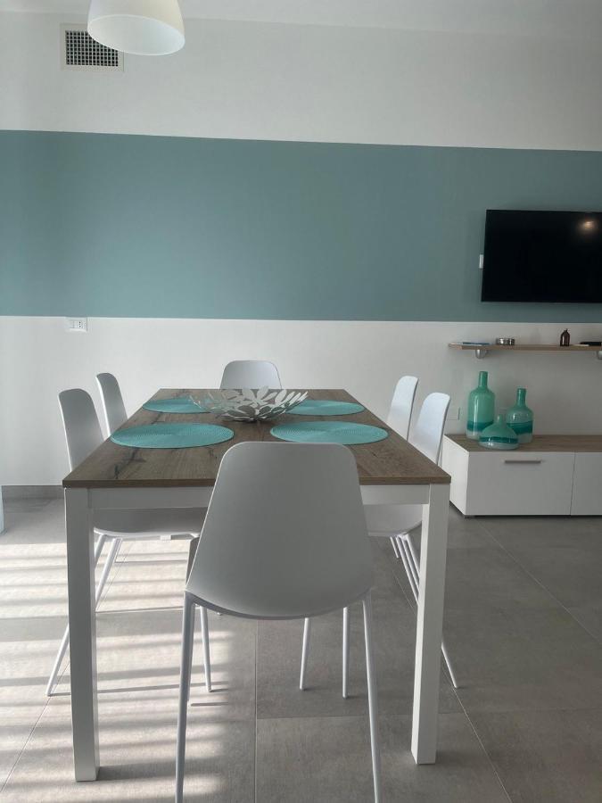 Appartamento "La Terrazza Di Via Roma" Delta Del Po - Private Parking Porto Viro Esterno foto