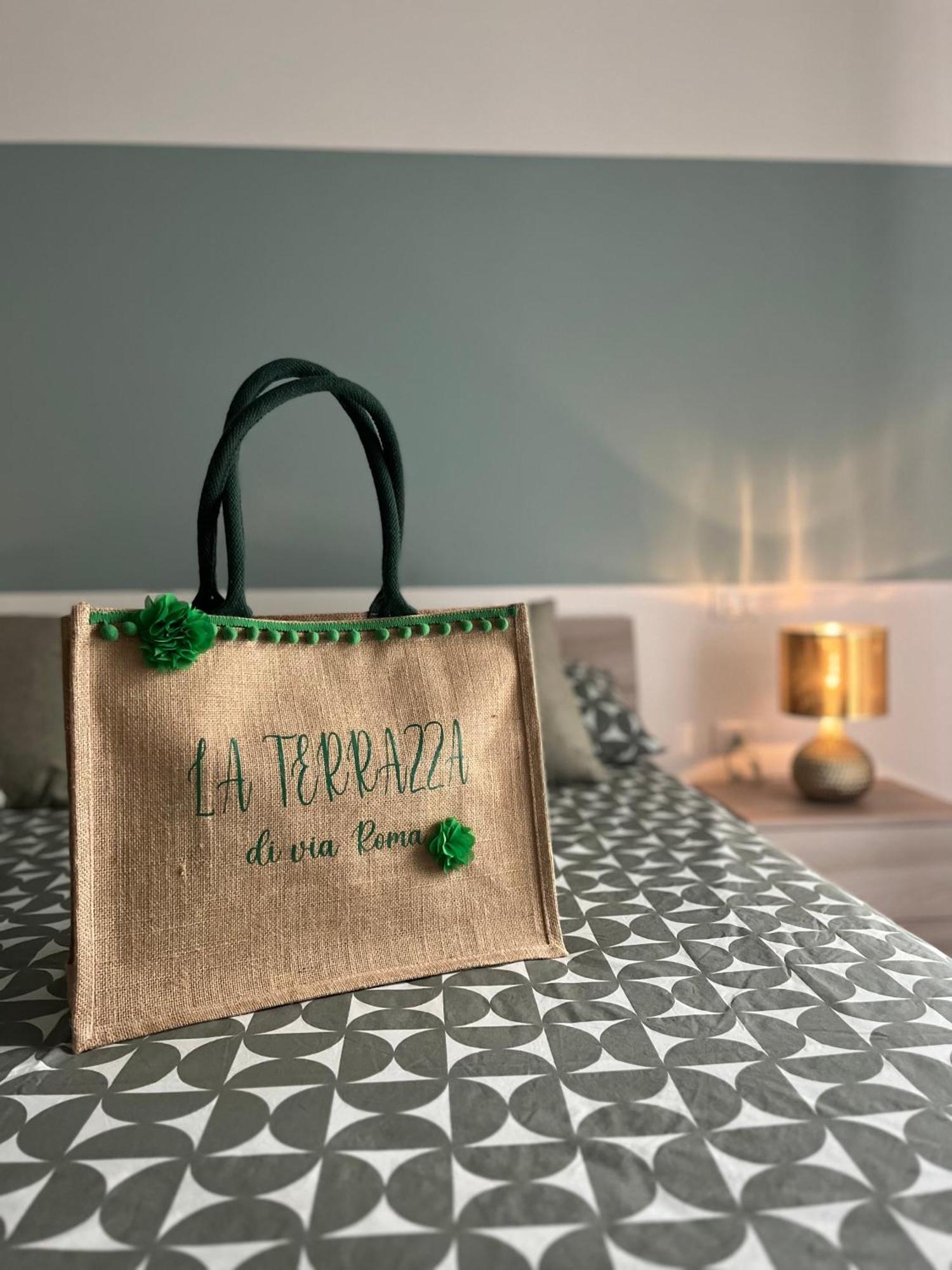 Appartamento "La Terrazza Di Via Roma" Delta Del Po - Private Parking Porto Viro Esterno foto