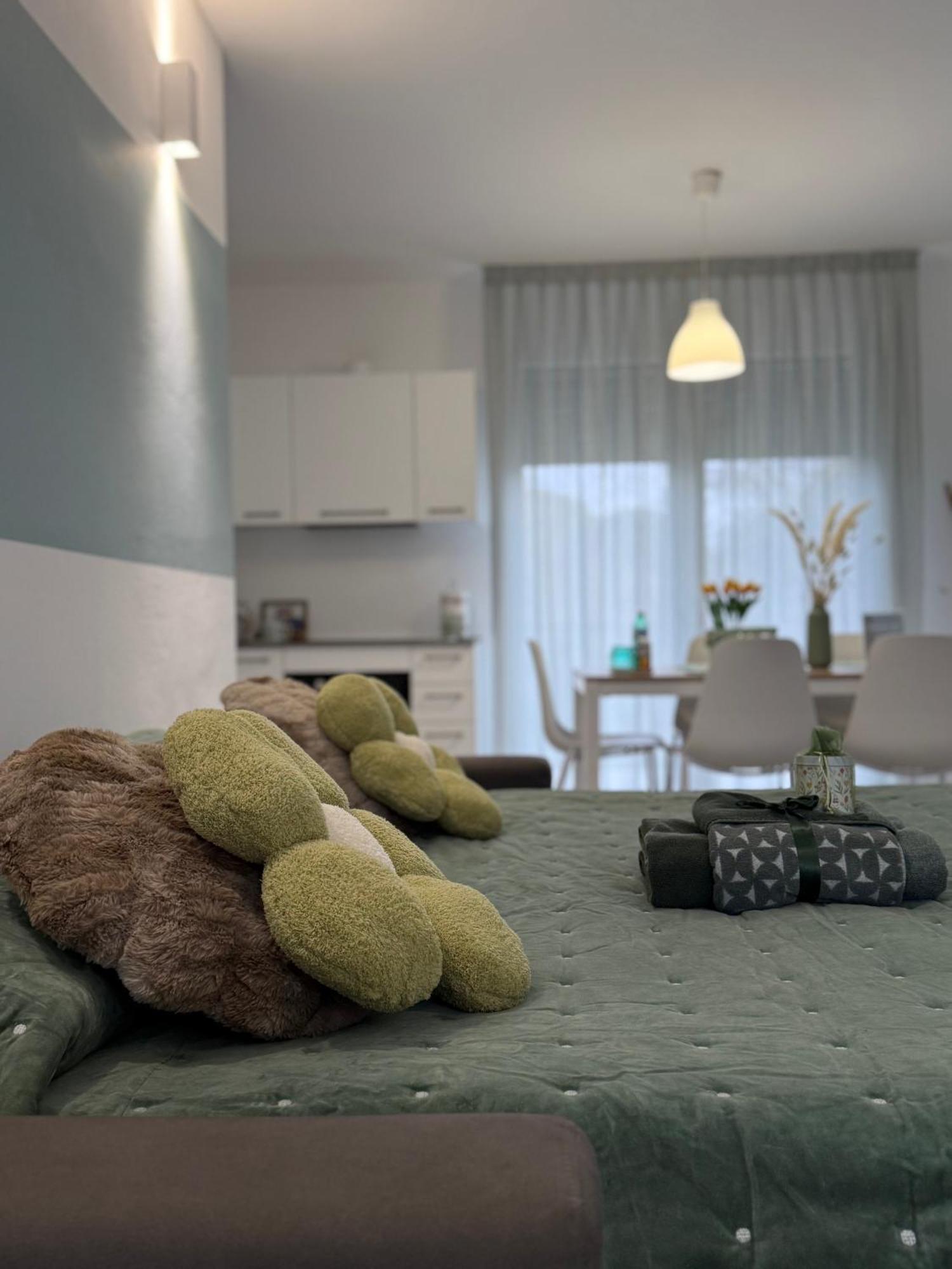 Appartamento "La Terrazza Di Via Roma" Delta Del Po - Private Parking Porto Viro Esterno foto